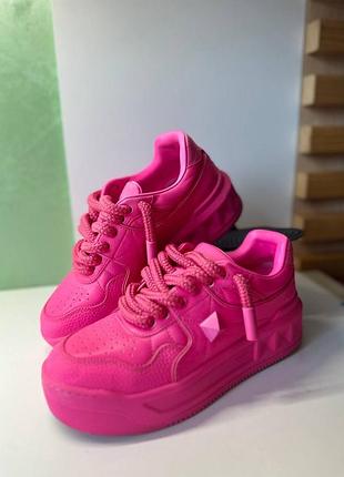 Рожеві шкіряні кросівки one stud xl valentino , італія,розмір-39,нові!!!