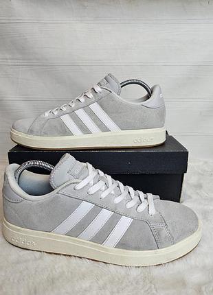 Кросівки adidas 45 розмір