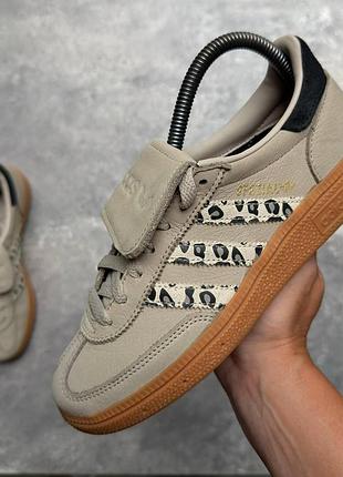 Кросівки жіночі adidas handball spezial (36 (22.5 см))