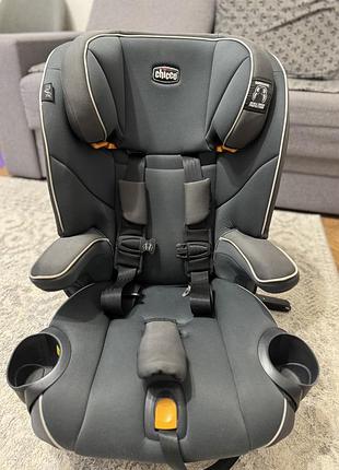 Автокрісло chicco myfit ідеальний стан