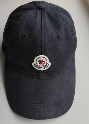 Кепка бейсболка moncler.