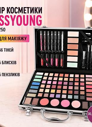 Набор косметики для макияжа в кейсе missyoung gm20250 makeup set black