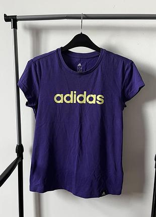 Жіноча футболка adidas