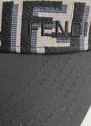 Кепка fendi. 2