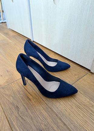Туфлі stradivarius. 38 розмір