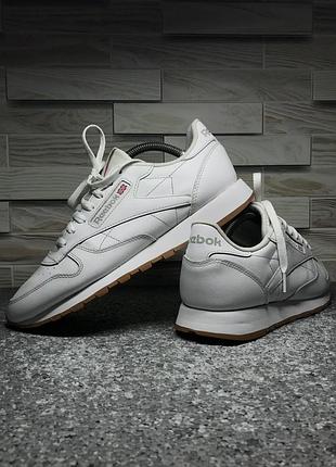 Кроссовки reebok classic . оригинал