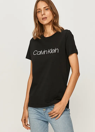 Женская футболка calvin klein