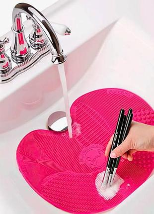 Килимок для миття косметичних пензликів brush spa рожевий