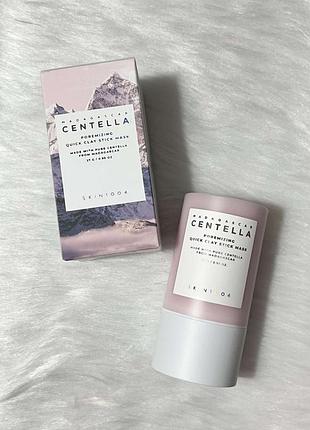 Глиняная маска skin1004 madagascar centella poremizing quick clay stick mask для очистки пор 27 г