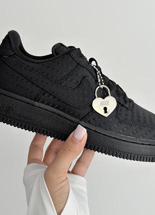 Жіночі кросівки nike air force чорні