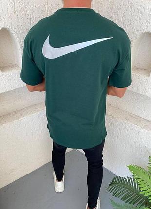 Мужская оверсайз футболка nike зеленая найк с рефлективным лого хлопковая l (b)