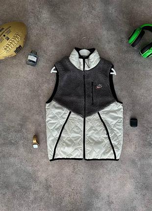 Мужская жилетка nike белая с серым без капюшона из плащевки весенняя осенняя безрукавка найк l (bon)