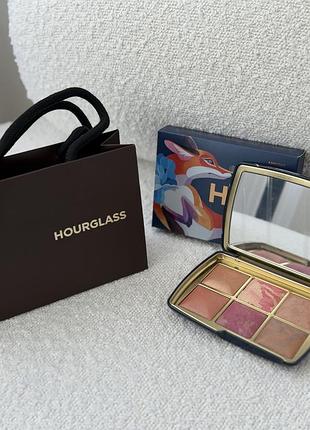 Лімітована палетка лімітована лисиця hourglass pan ambient lighting edit fox palete 2025