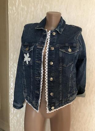 Фірмова красива джинсова куртка 2