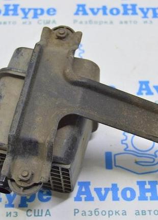 Кронштейн фільтра паливного абсорбера acura mdx 07-09