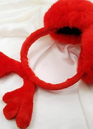 Теплые наушники из искуственного меха с рожками красные