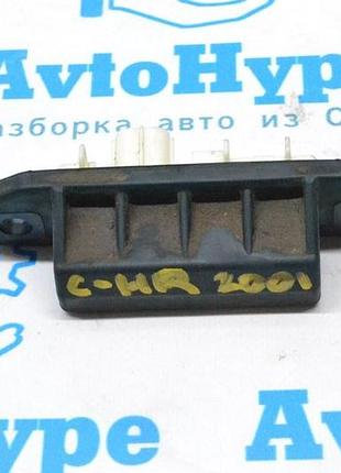 Кнопка открытия двери багажника toyota c-hr 18-23