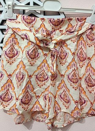 Primark,новые шорты из вискозы р.хс-хс