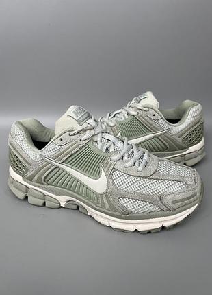 Оригінальні кросівки nike air zoom vomero 5 olive 38.5р.24.5см