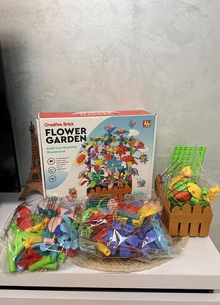 Конструктор цветочный сад flower garden 132 детали