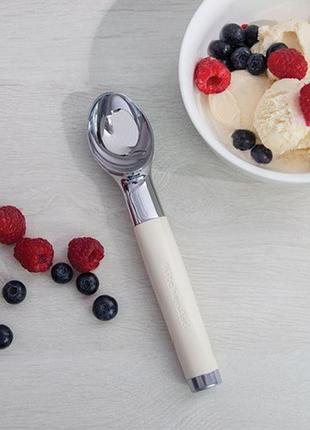 Ложка для мороженого kitchenaid coreline kag117ohace 21.6 см кремовая 5087635