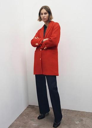 Пальто женское zara с лацканами и длинными рукавами l