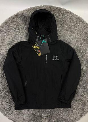 Вітровка arc’teryx