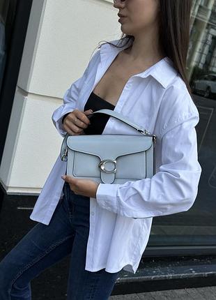 Сумка coach tabby shoulder bag 26 in polished pebble leather blue/silver