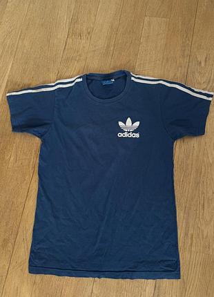 Футболка adidas синя