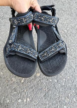Teva сандали босоножки оригинал 42 размер 6