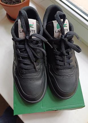 Кросівки жіночі  lacoste