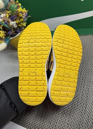 Оригинальные кроссовки clarks 6