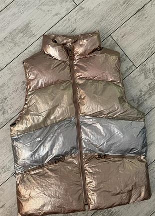 Крутезна, стильна жилетка zara