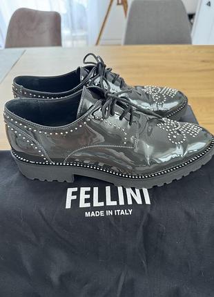Жіночі туфлі fellini (розмір 38,5)