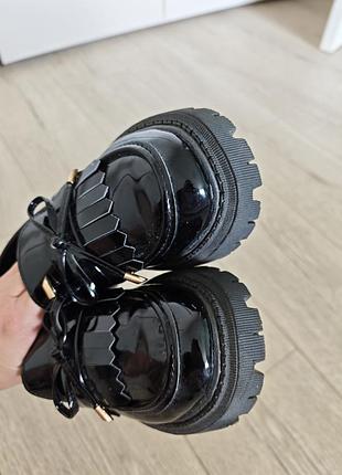 Туфли лакированные для девочки р. 36 4