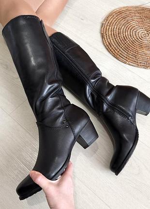 Натуральные кожаные сапоги tamaris