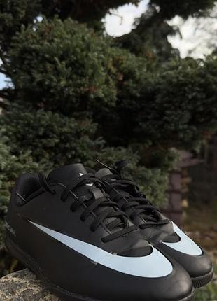 Футзалки nike