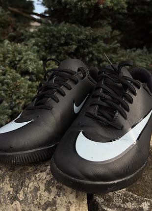 Футзалки nike 2