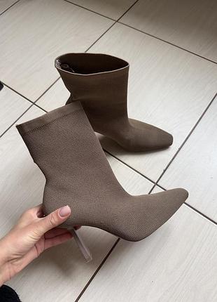 Сапожки zara
