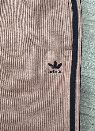 Жіночі шорти-бермуди adidas 4