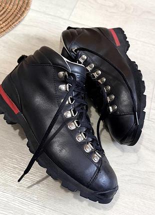 Брендовые кожаные ботинки scarpa