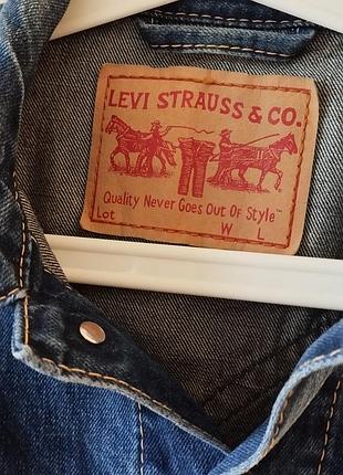 Levis джинсовка з потертостями 3