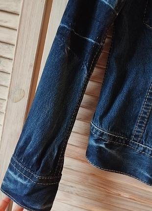 Levis джинсовка з потертостями 9