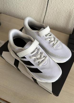 Нові кросівки adidas 2