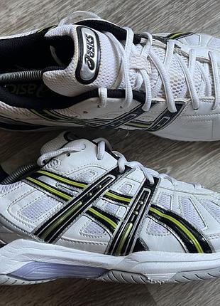 Как новые кроссовки 45.5 размер asics