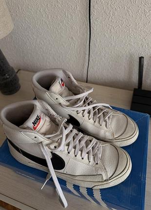 Шкіряні кросівки adidas 2