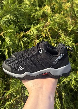 Кросівки adidas terrex, 28,5р(18см) 2