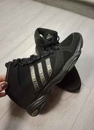 Кросівки adidas 4