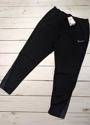 Чоловічі чорні утеплені спортивні штани на флісі nike therma-fit оригінал найк