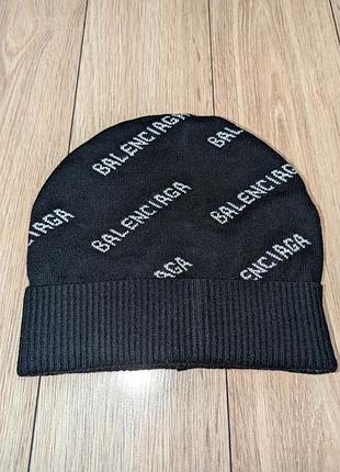 Шапка balenciaga
